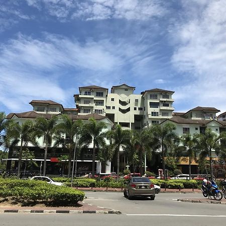Nusantara Mattwaddien M.S Kota Kinabalu Luaran gambar