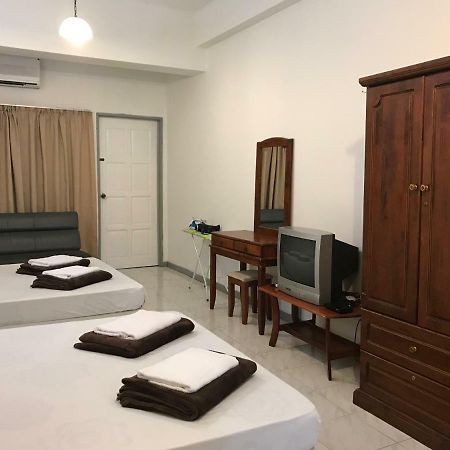 Nusantara Mattwaddien M.S Kota Kinabalu Luaran gambar