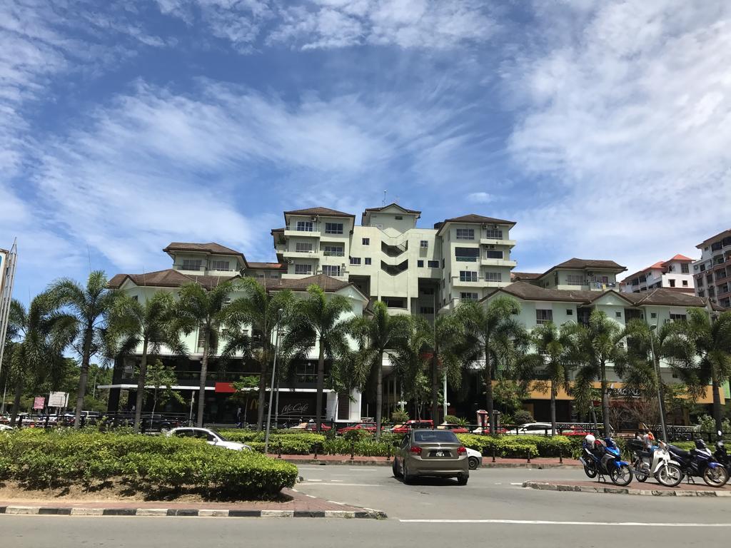 Nusantara Mattwaddien M.S Kota Kinabalu Luaran gambar